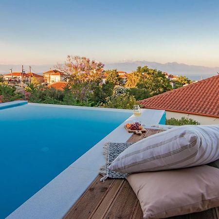 Georgianna'S Suite With Private Pool , 'Blank Suite' Charokopio Экстерьер фото