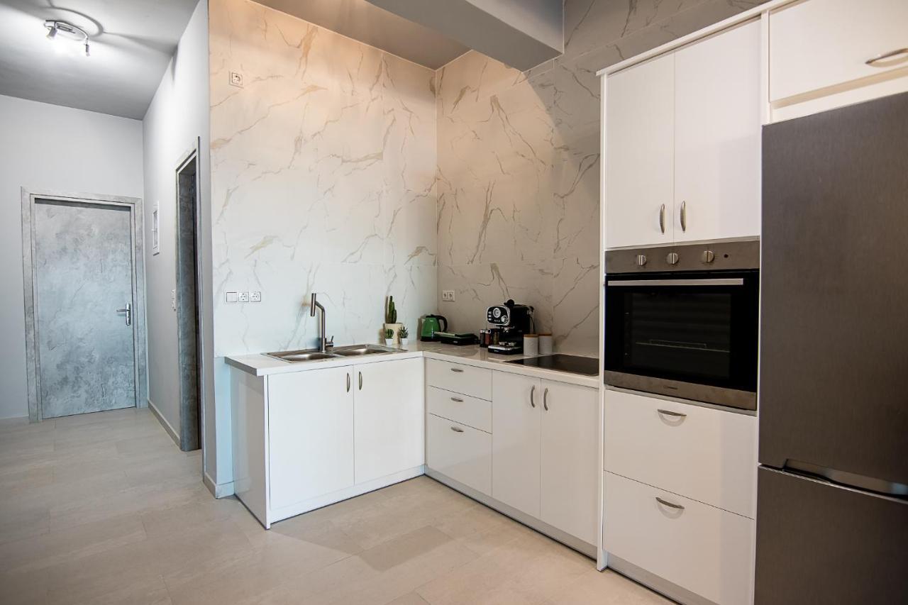 Georgianna'S Suite With Private Pool , 'Blank Suite' Charokopio Экстерьер фото