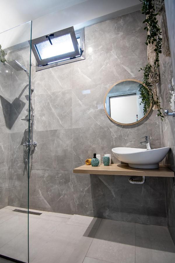 Georgianna'S Suite With Private Pool , 'Blank Suite' Charokopio Экстерьер фото