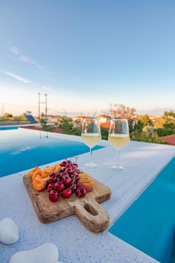 Georgianna'S Suite With Private Pool , 'Blank Suite' Charokopio Экстерьер фото