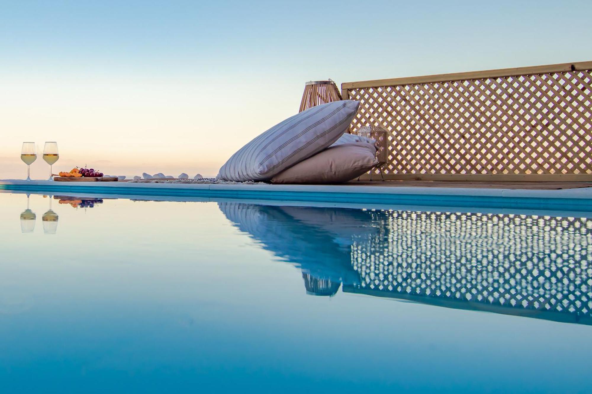 Georgianna'S Suite With Private Pool , 'Blank Suite' Charokopio Экстерьер фото