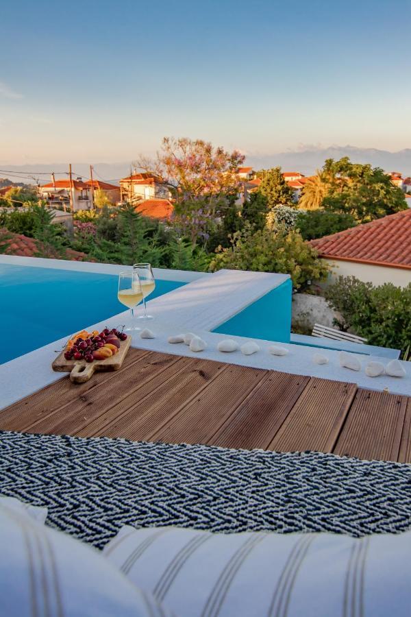 Georgianna'S Suite With Private Pool , 'Blank Suite' Charokopio Экстерьер фото