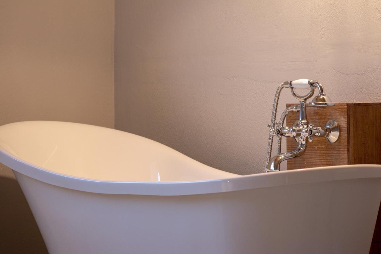 Georgianna'S Suite With Private Pool , 'Blank Suite' Charokopio Экстерьер фото