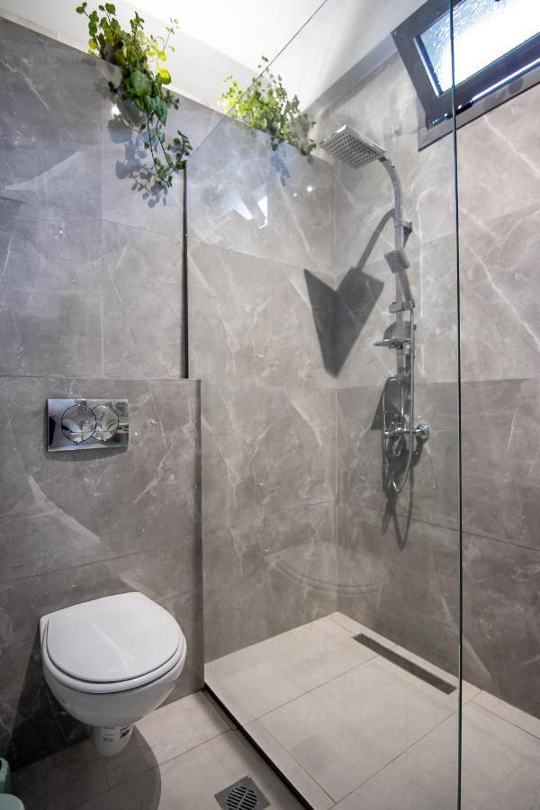 Georgianna'S Suite With Private Pool , 'Blank Suite' Charokopio Экстерьер фото